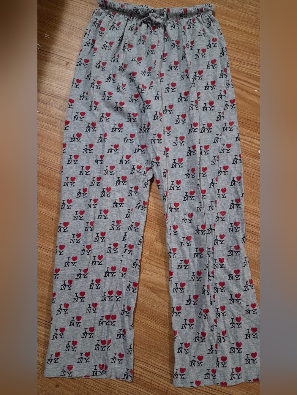 I love NY pajama pants Size Medium *runs small*